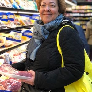 Meet your Posher, Juana